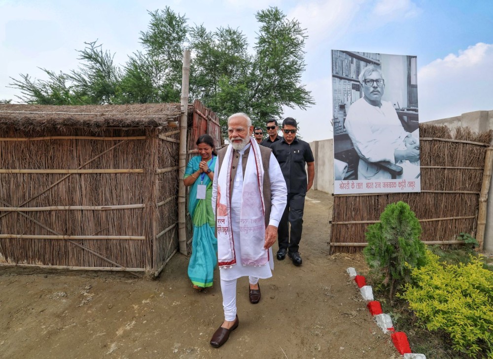 Samastipur: Prime Minister Narendra Modi arrives to pay tribute to the former Chief Minister of Bihar, late Karpoori Thakur, in Samastipur, Bihar, on Friday, October 24, 2025. (Photo: IANS/PMO)