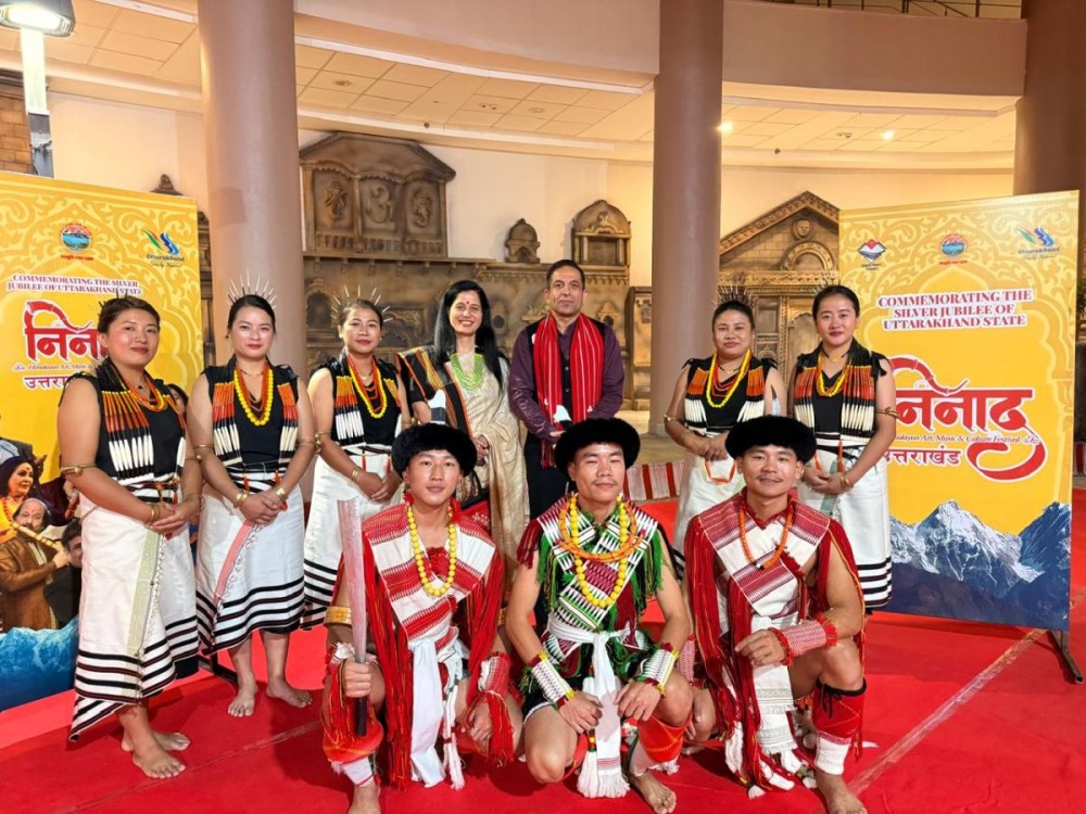 Ülikhrei Folk Group with Col Gaurav Singh SC SM, and his wife during their performance at NINAD 2025, held as part of the celebration of the 25th year of the Himalayan Art, Music & Culture at the Himalayan Cultural Centre, Dehradun, on November 1.