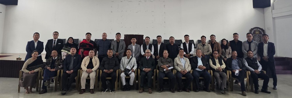 Members of Angami Public Organisation and its frontal bodies along with the Naga Students’ Federation representatives during a coordination meeting on Inner Line Regulation in Kohima on Nv 19.  (Photo Courtesy: NSF-ILRC)