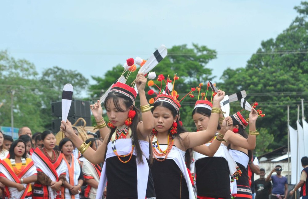 Zeliang unit of Dimapur performing a traditional folk dance at the golden jubilee programme held at the Dimapur District Sports Complex (DDSC) stadium on November 5. (Morung Photo)