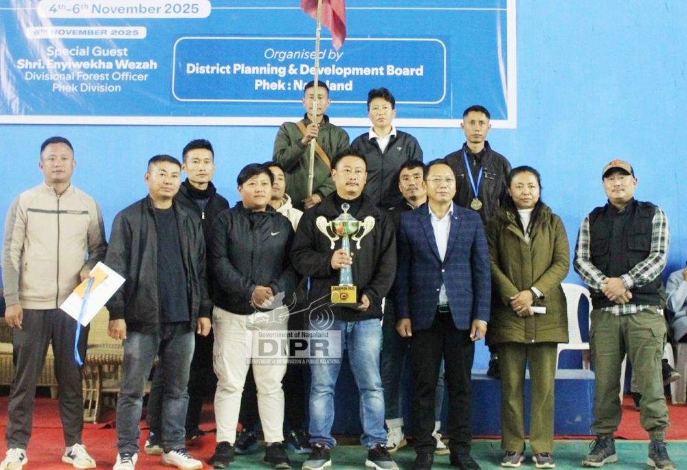 DFO Phek, Enyiwekho Wezah along with the overall winning team of the inter departmental tournament, 2025 held at Phek.