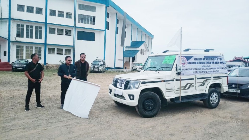NNPSGSEF President Avizo Nienu flags off Car Rally Sticker Campaign from Indira Gandhi Stadium to Nagaland Civil Secretariat Kohima demanding for restoration of Old Pension Scheme on November 4. (Morung Photo)