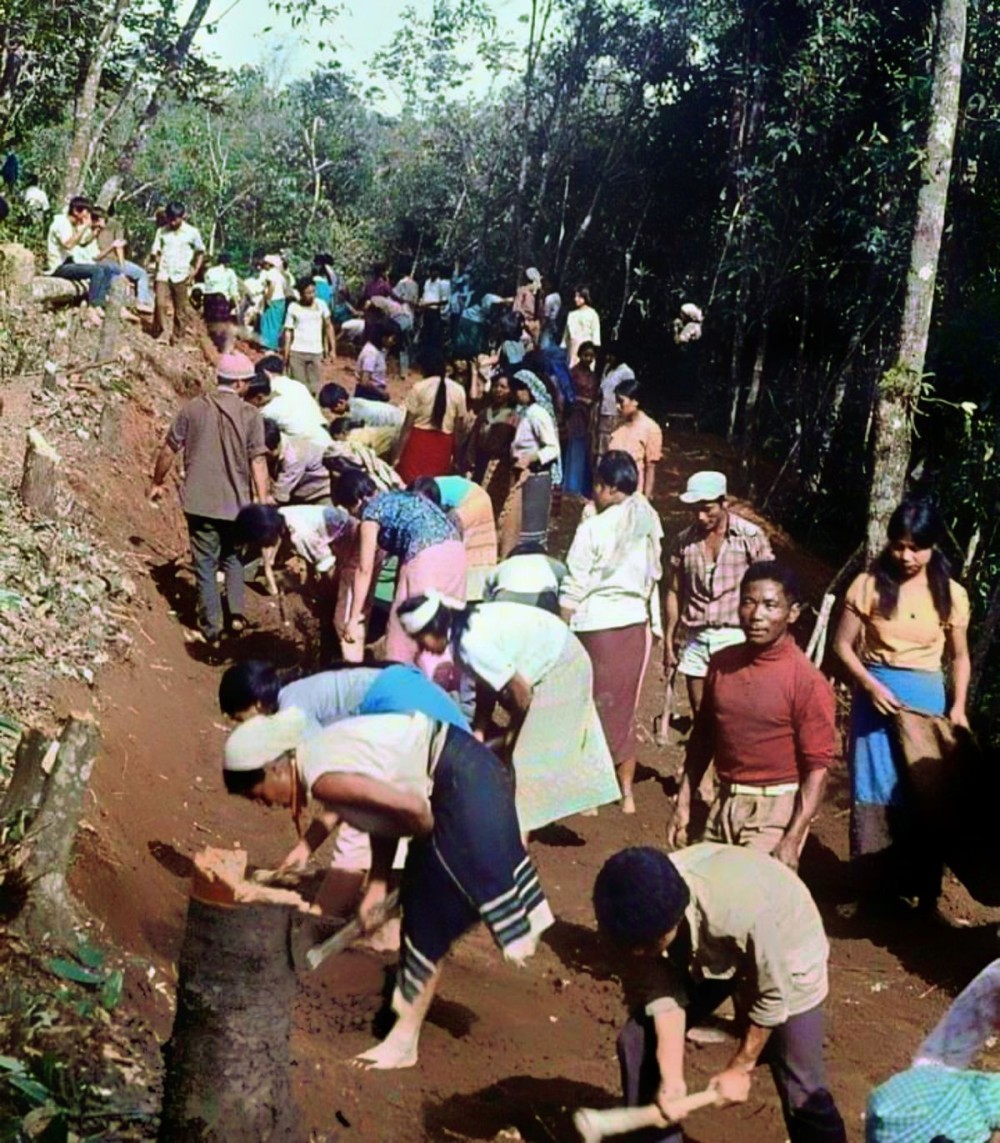 Construction of Billy Graham Road in Kohima in 1972. (Photo Courtesy: Naga Hills/Social Media)