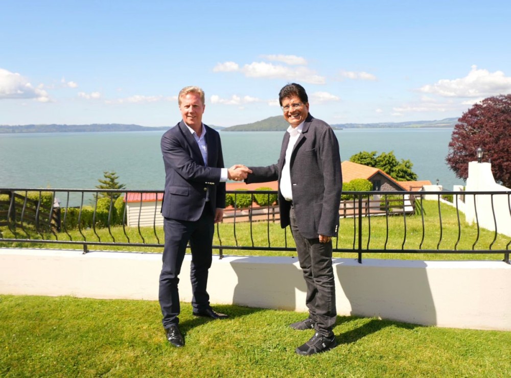 Auckland: Union Commerce and Industry Minister Piyush Goyal during a meeting with New Zealand Trade Minister Todd McClay as he concludes his visit to New Zealand, in Auckland on Friday, November 7, 2025. (Photo: IANS/X/@PiyushGoyal)