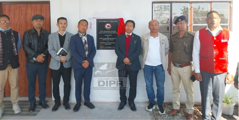 Achumbemo Kikon,MLA & Chairman SDPDB Bhandari, with other officials during the inauguration of SDO (C) office Ralan Wokha on December 15. (DIPR Photo)