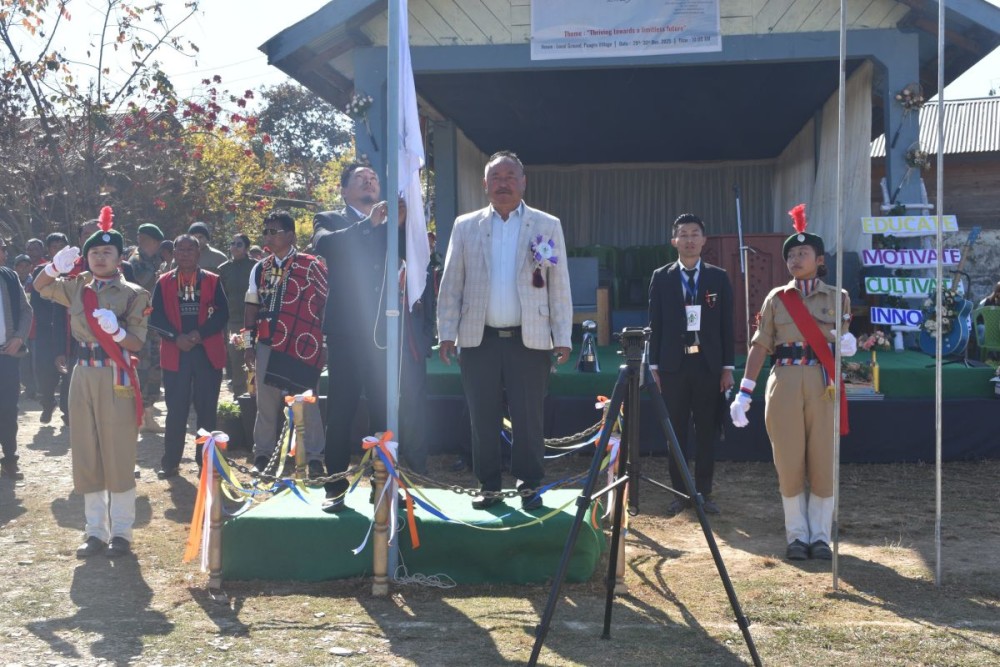 S Kiusumew and PVSU president during the 55th PVSU conference on December 29.