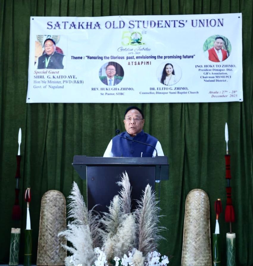 Minister of Roads and Bridges, G Kaito Aye at Satakha Old Baptist Church on December 27.