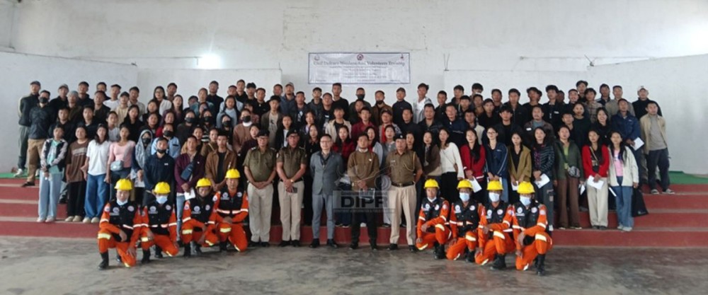 2nd Phase Civil Defence Wardens & Volunteers Training commenced at the Town Hall, Mon on January 22. (DIPR Photo)