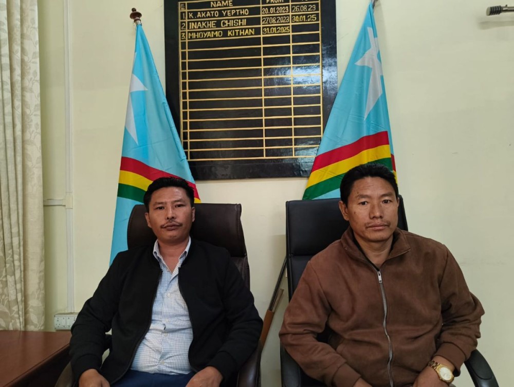 Hokashe Muru, MIP Kilonser (Left) and H Kiba, Finance Secretary of the NSCN-K (Khango-Hokato) addressing the media at the NPG’s CFSB in Thilixu village, Chümoukedima on January 21. (Morung Photo)