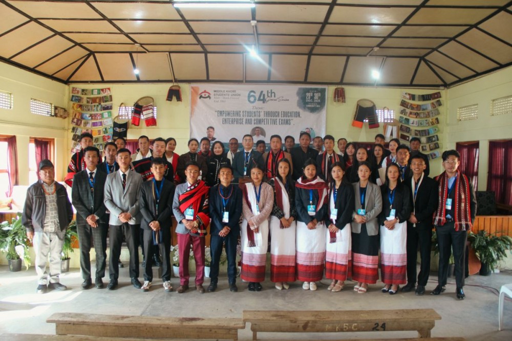 Officials of the MKSU along with the inaugural guest during the 64th General Session held at Community Hall, Middle Khomi on December 29.