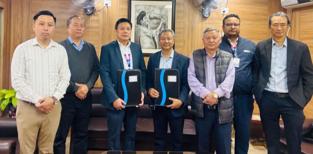BAN and SBI officials during the renewal of an MoU between the two institutions at the SBI Regional Office, Dimapur on January 7.
