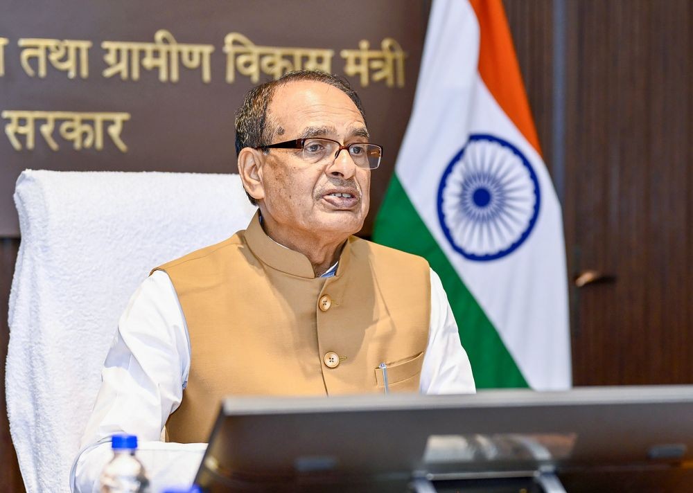 Union Minister for Agriculture and Farmers Welfare and Rural Development Shivraj Singh Chouhan releases mother sanction of Rs 10,021.42 crore to 12 states under the Pradhan Mantri Awaas Yojana-Gramin (PMAY-G) through video conferencing in New Delhi on May 28, 2026. (IANS/PIB Photo)
