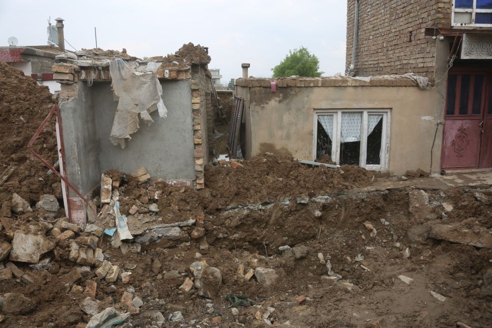This photo taken on April 5, 2026 shows a building that has collapsed during heavy rains in Kabul, capital of Afghanistan. The death toll from heavy rainfall-triggered flooding across Afghanistan has risen to at least 99 people, with 154 others injured over the past nine days, a spokesman for the National Disaster Management Authority said on Sunday. (Xinhua via IANS File Photo)