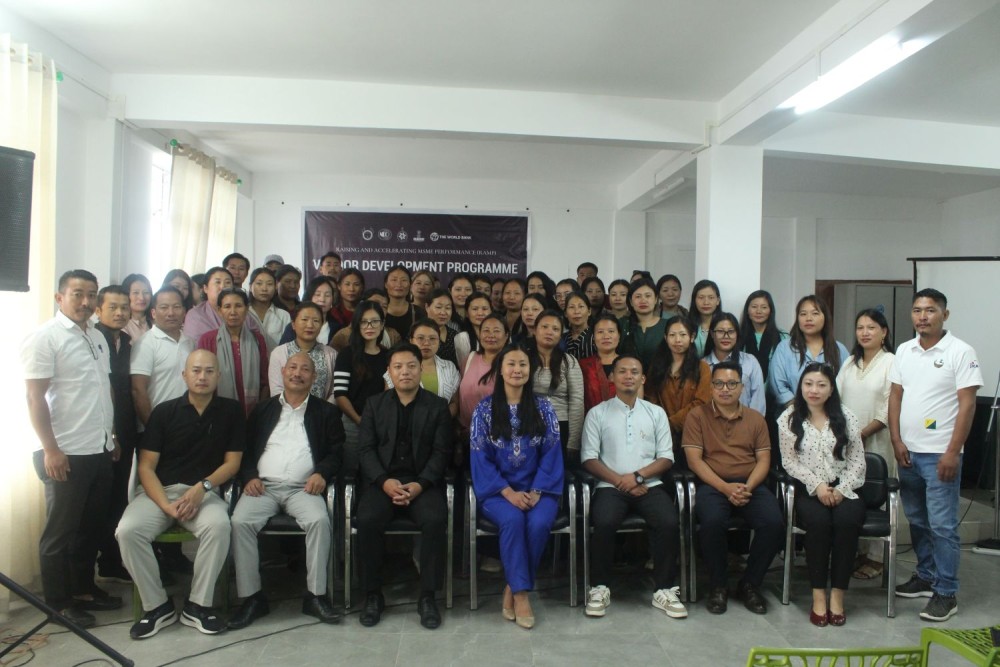 YouthNet along with other line departments with participants during the Vendor Development Programme (VDP) under the Raising and Accelerating MSME Performance (RAMP) Scheme held at Zunheboto on May 22. (Morung Photo)