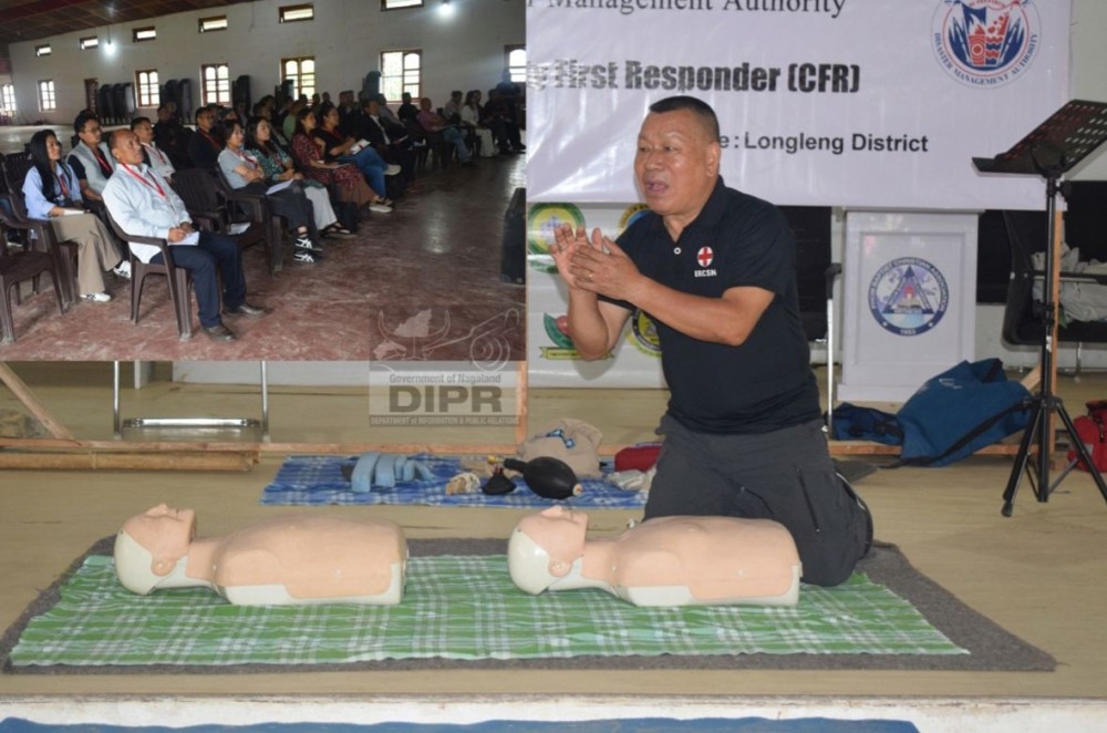 Managing Committee Member and First Aid Master Trainer of IRCS Nagaland State Branch, Kholie Dolf presents a demo during a two-day Community First Response training programme at PBCA Hall, Longleng, on May 26. (DIPR Photo)