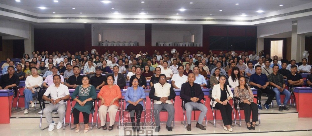 Officials and participants at the one-day orientation programme for surveyors and voluntary teachers under the ULLAS held on May 20. (DIPR Photo)