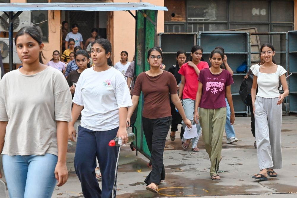 Aspirants of the Common University Entrance Test (CUET-UG) leave an examination center after appearing for the exam at Sarita Vihar in New Delhi on May 30, 2026. (IANS Photo)