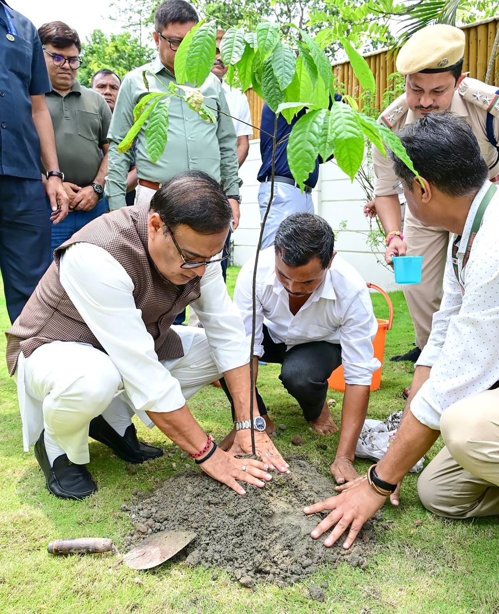 Assam Chief Minister Himanta Biswa Sarma plants a sapling under the 'Ek Ped Maa Ke Naam' campaign on the occasion of World Environment Day in Guwahati, Assam, on June 05, 2026. (IANS/X/@himantabiswa Photo)