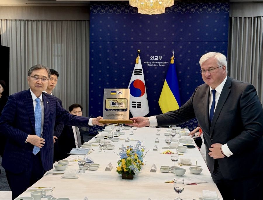 South Korea, Ukraine agree to seek resolution of North Korean PoW issue under int'l law. IANS Photo