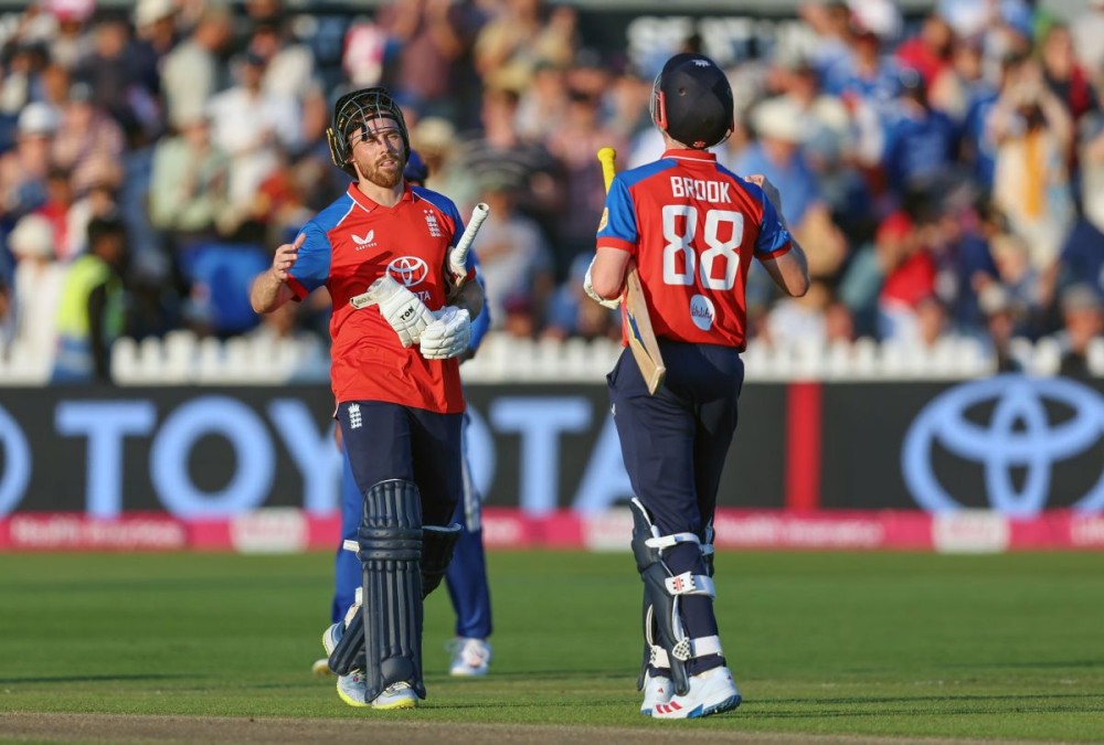 Bristol: England's captain Harry Brook and Phil Salt celebrate their win in the fourth T20 International between India and England in the India tour of England 2026 at the County Ground in Bristol, England, on Thursday, July 9, 2026. (Photo: IANS)