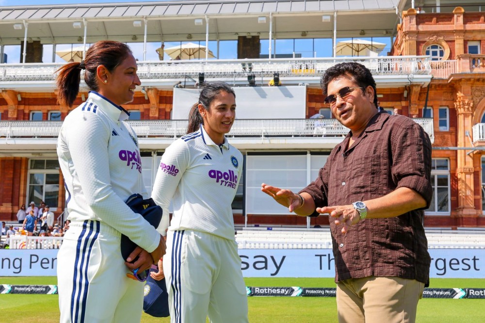 London: Former Indian cricketer Sachin Tendulkar interacts with Indian players during the fourth day of the one-off Test match between India Women and England Women at Lord's Cricket Ground, in London, England, on Monday, July 13, 2026. (Photo: IANS/X/@BCCIWomen)