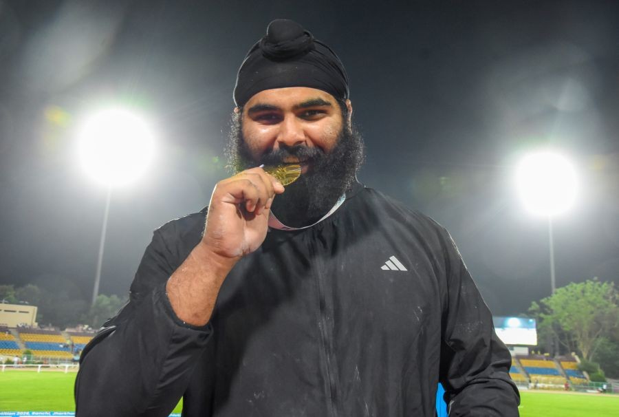 Madhya Pradesh's Samardeep Singh Gill poses for photos after winning the gold medal in the men’s shot put event at the 29th National Senior Athletics Federation Competition at Birsa Munda Stadium in Ranchi, Jharkhand, on May 25, 2026. (IANS File Photo)