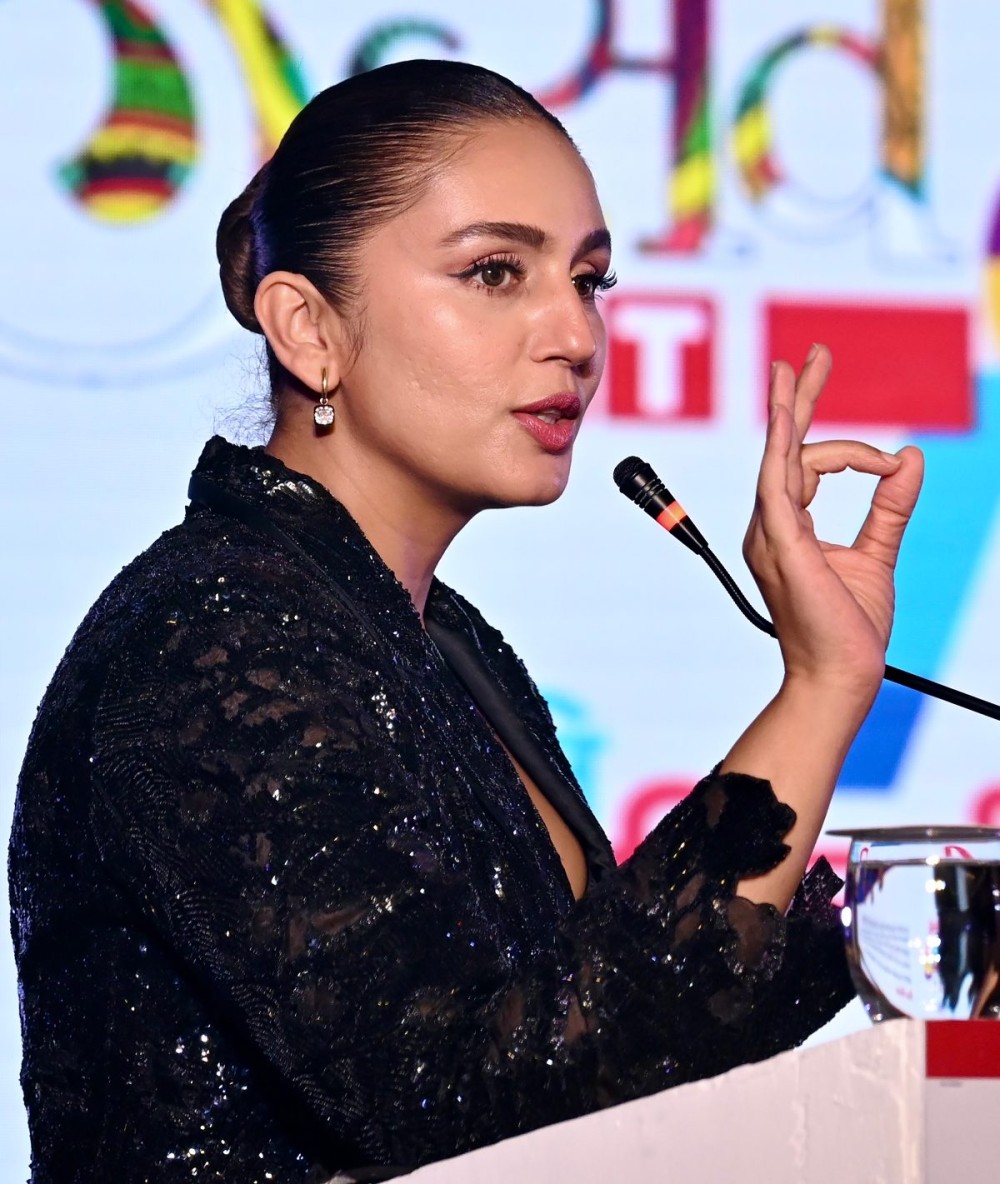New Delhi: Actor Huma Qureshi addresses the 'NBT Utsav' programme in New Delhi on Saturday, July 4, 2026. (Photo: IANS/Deepak Kumar)