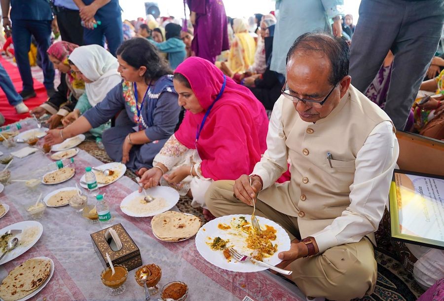 Union Minister Shivraj Singh Chouhan shares lunch with Lakhpati Didis during his visit to Khonmoh village, in Srinagar on July 4, 2025. (IANS/X/@OfficeofSSC File Photo)