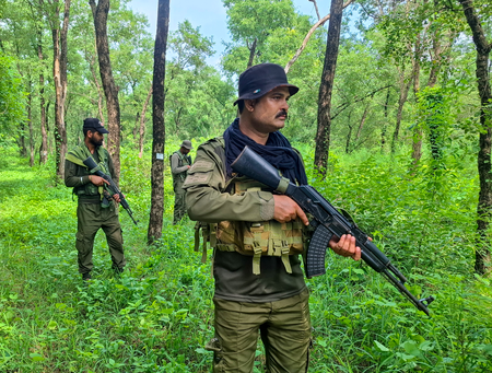 ISI’s new Kashmir strategy: Teen recruits, pistol drops and jungle warfare (File photo)