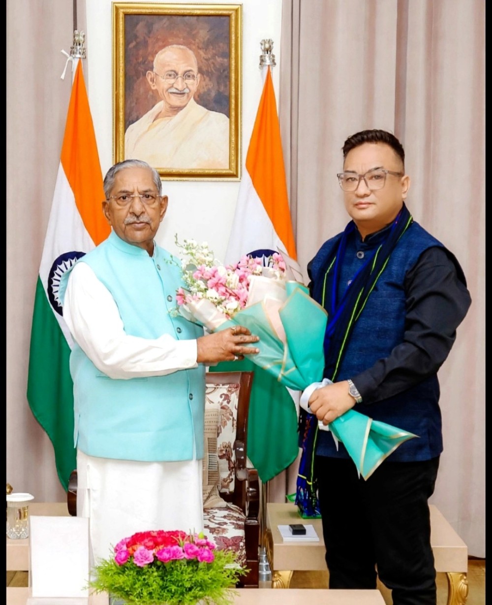 Dr Roland Lotha, chairman of RSON Heart for Poor People Trust, Dimapur, with Nagaland Governor Nand Kishore Yadav during his meeting at Raj Bhavan, Kohima, on August 12.