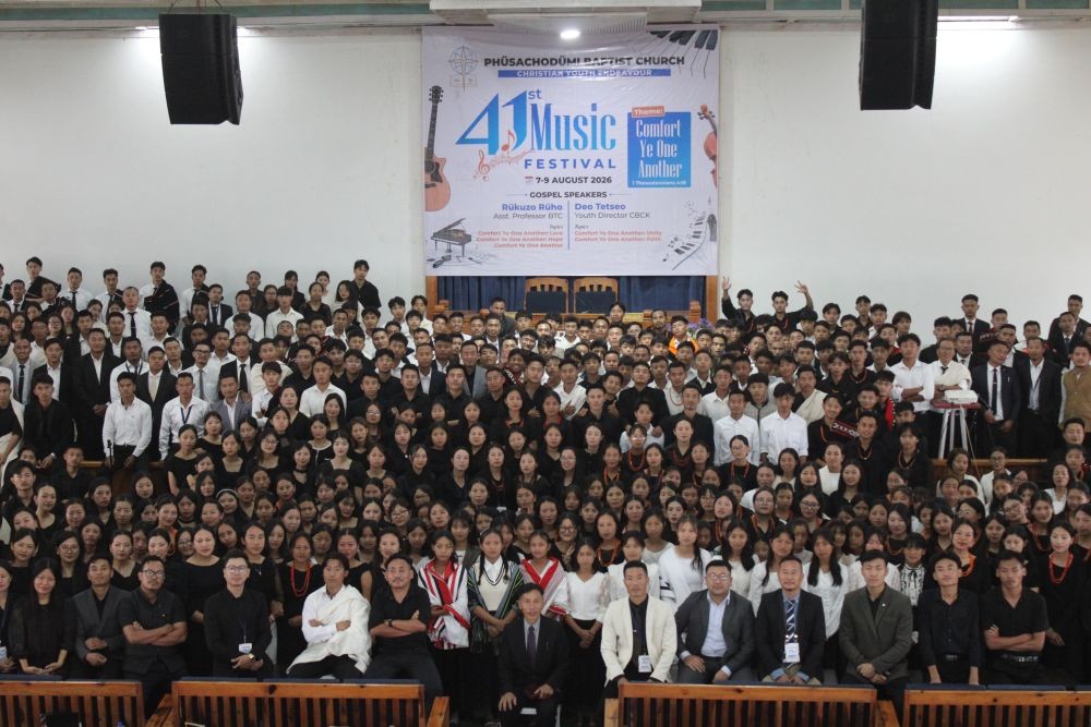 Dignitaries and participants of 41st Music Festival at Phüsachodümi.
