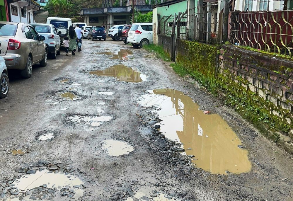 The road leading to the Zunheboto Deputy Commissioner’s office and Treasury Office left in a deplorable condition. (Morung Photo)