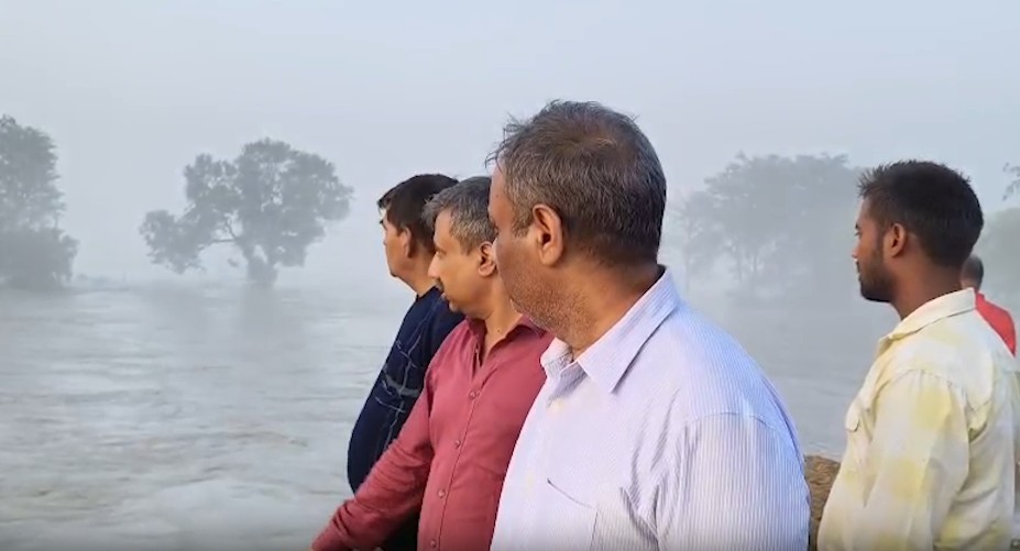 Several villages in UP's Kushinagar inundated after heavy rainfall; CM Yogi takes cognisance (Photo: IANS)