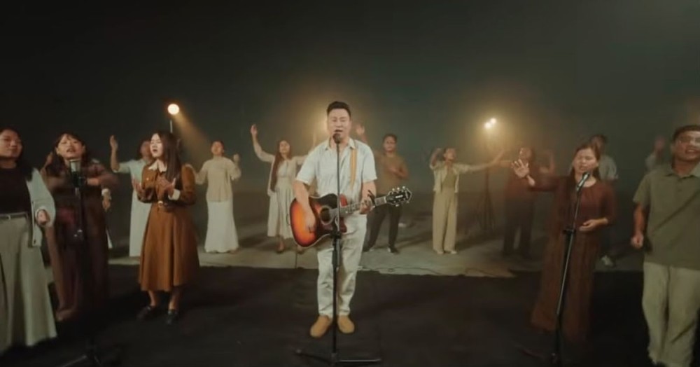 Gospel singer-songwriter and worship leader Ato Nienu has released his Hindi praise and worship song, ‘Jai Jai Yeshu Masih.’