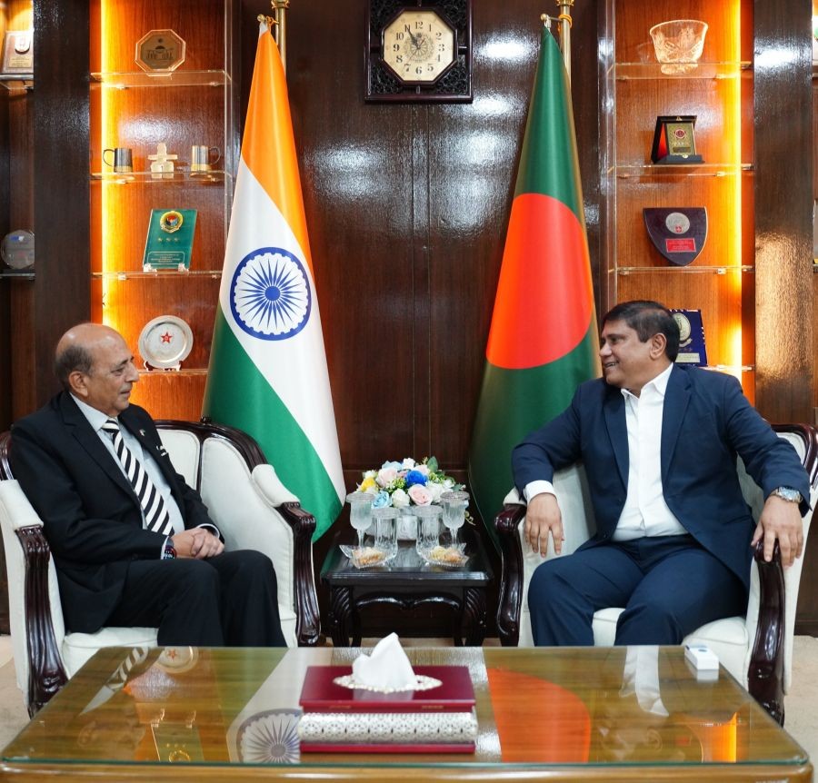 India, Bangladesh hold talks to deepen defence cooperation. (Image courtesy: IANS/X/@ihcdhaka)