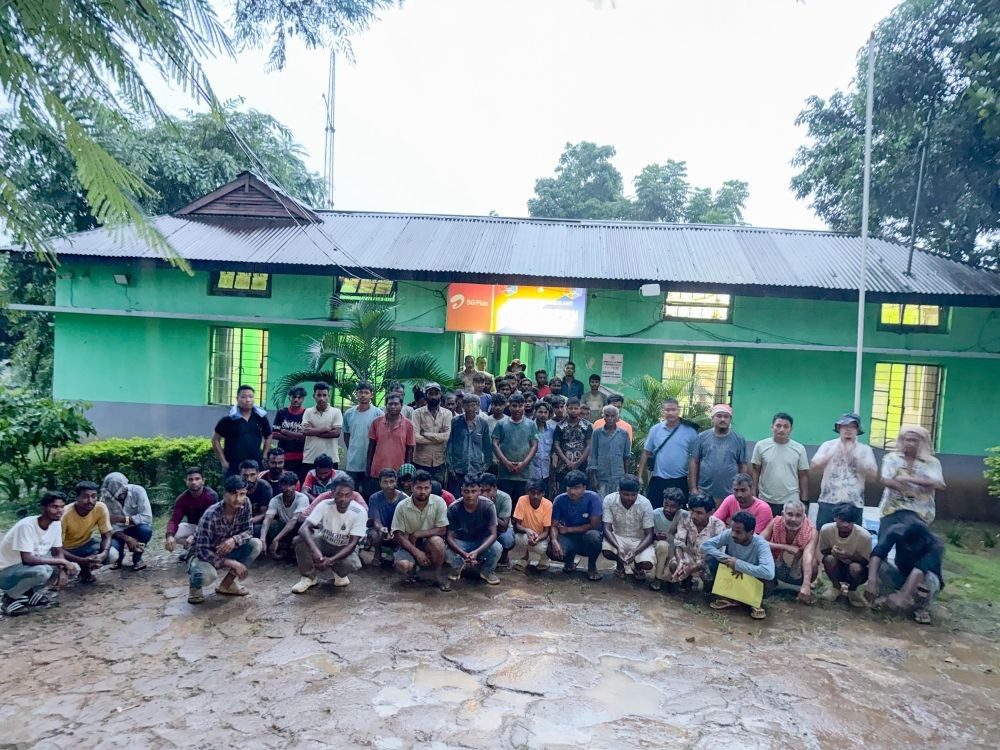 JSUN along with other officials and individuals during a verification drive in Jalukie on September 4.