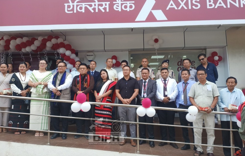 Deputy Chief Minister TR Zeliang and officials during the inauguration of the Axis Bank branch at Jalukie Town, Peren, on September 30. (DIPR Photo)