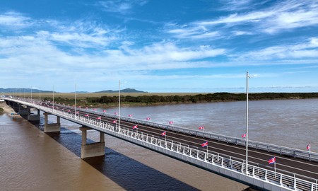 North Korea, Russia open 1st cross-border road bridge amid deepening ties (Photo source: Yonhap/IANS)