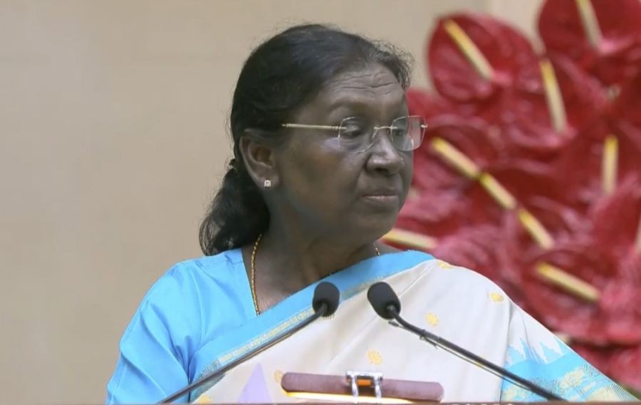 Prez Murmu honours teachers with National Teachers Awards; recalls lessons learnt from her students. (IANS Photo)