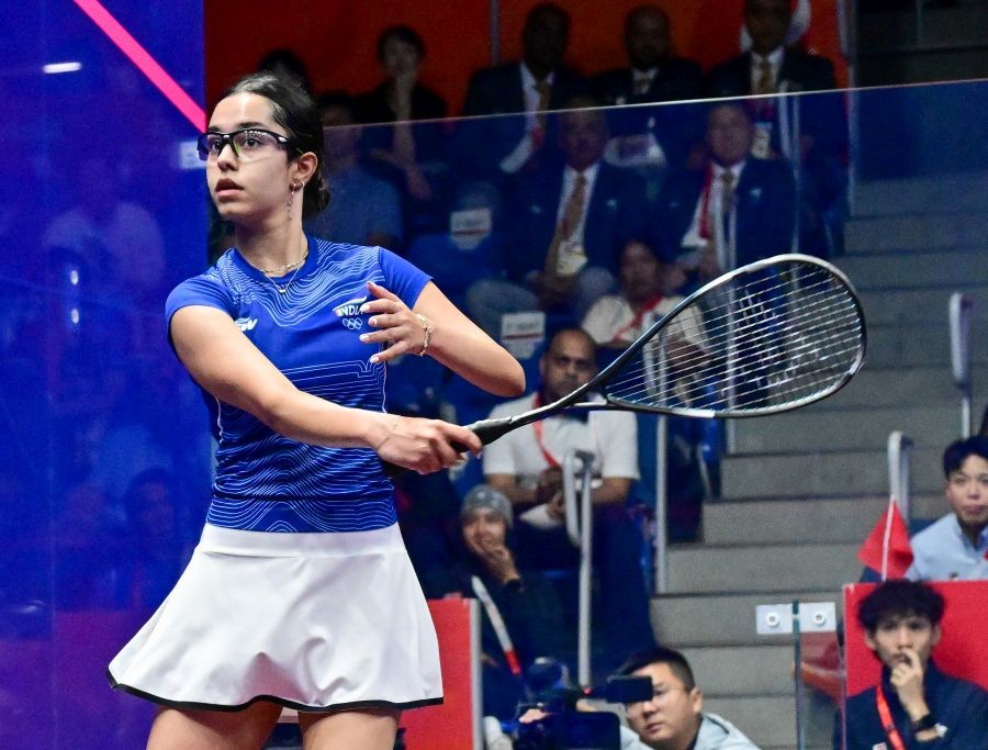 India's Anahat Singh competes in the squash singles match against Hong Kong's Sin Yuk Chan during the women's team semifinal at the Asian Games 2026 in Nagoya, Japan, on October 01, 2026. (Photo: IANS/Biplab Banerjee)